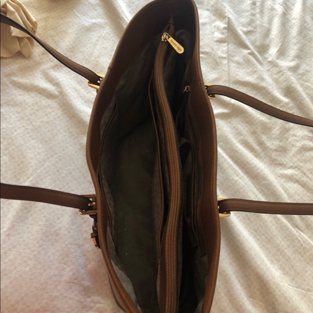 Handbag - Picture 7 of 7